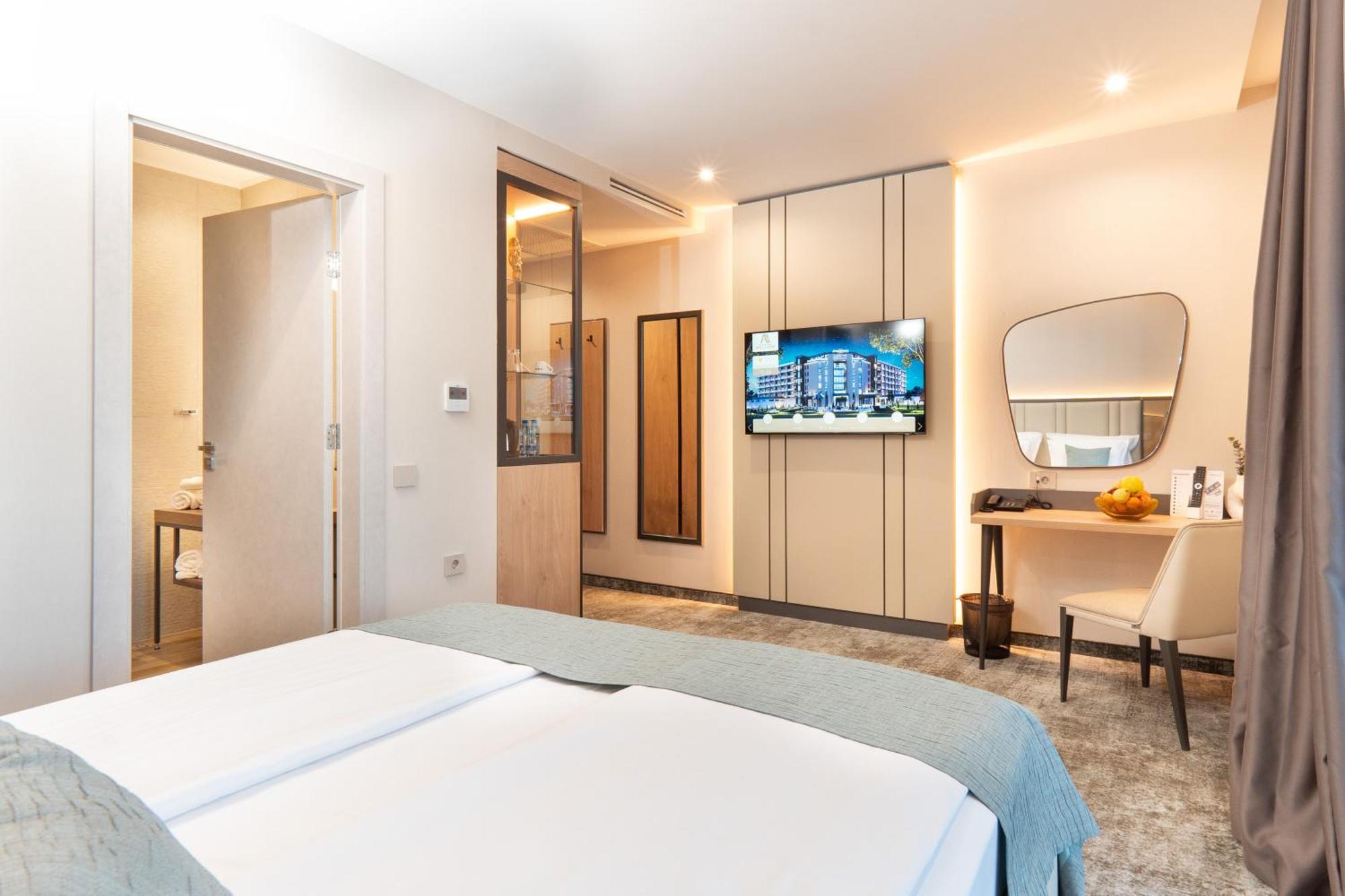 Atmosphere Balneo Hotel & Spa Pavel Banya Εξωτερικό φωτογραφία