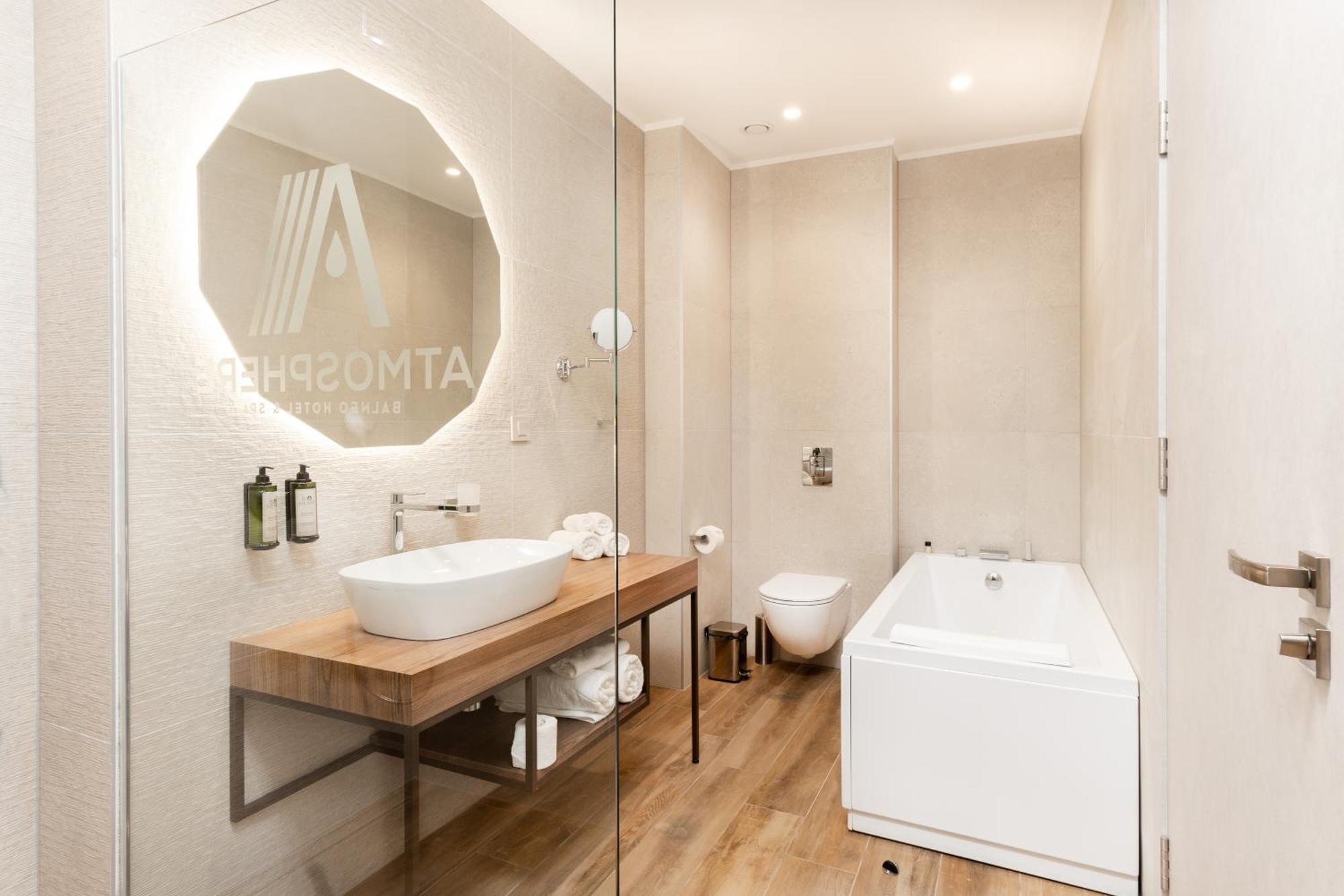 Atmosphere Balneo Hotel & Spa Pavel Banya Εξωτερικό φωτογραφία
