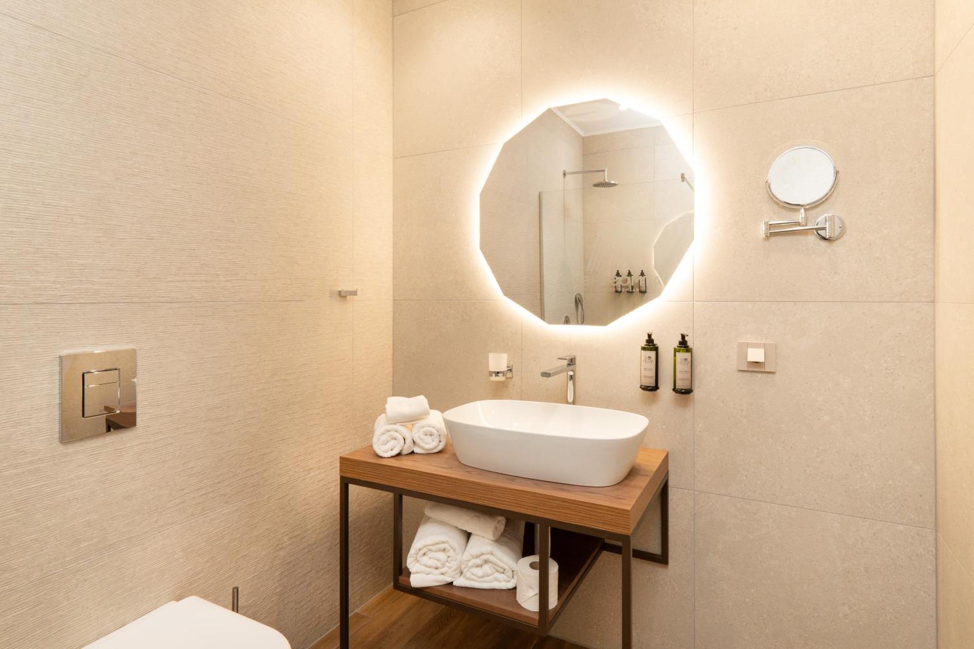 Atmosphere Balneo Hotel & Spa Pavel Banya Εξωτερικό φωτογραφία