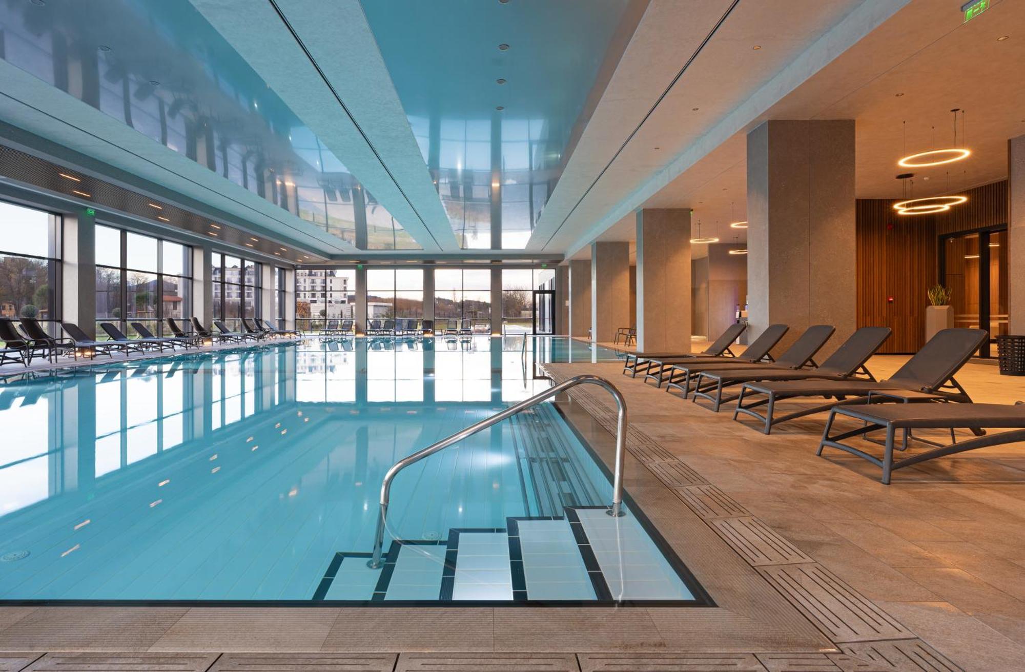 Atmosphere Balneo Hotel & Spa Pavel Banya Εξωτερικό φωτογραφία