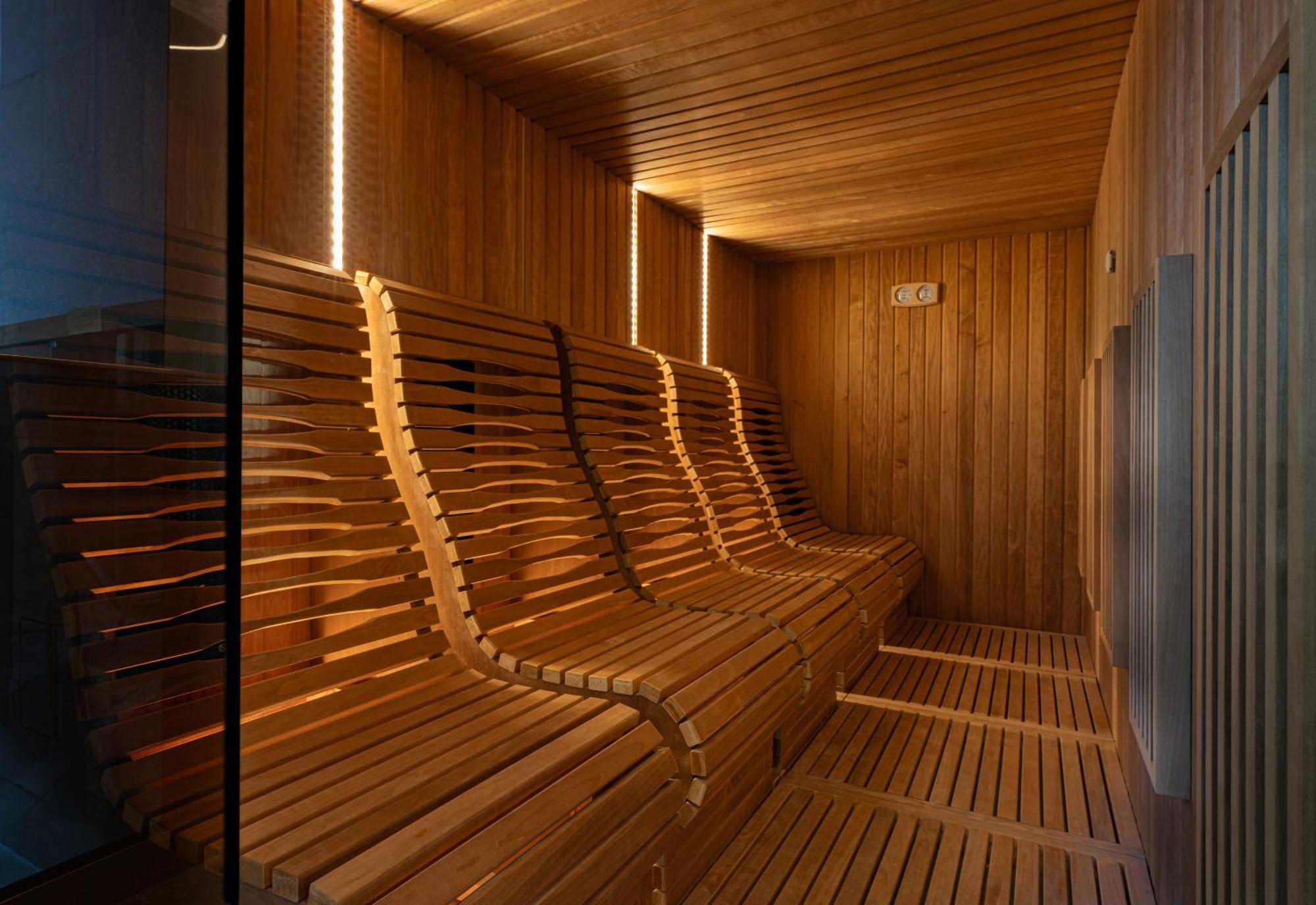 Atmosphere Balneo Hotel & Spa Pavel Banya Εξωτερικό φωτογραφία